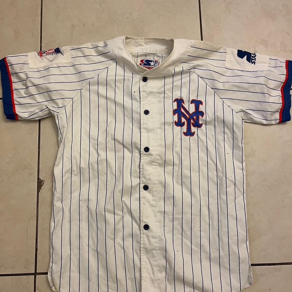 Vintage Mets Men Baseball White and Blue Striped Baseball Shirt, Used